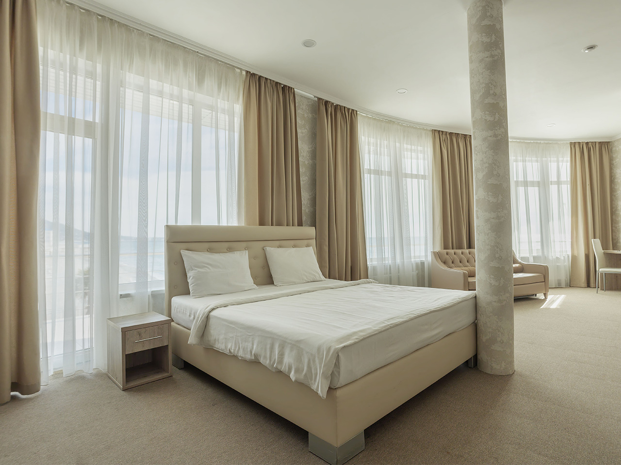 Новый, современный отель в Абхазии